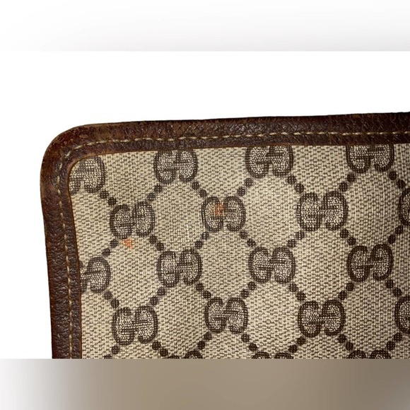 GUCCI Vintage GG Portfolio Bag - Picture 5 of 12
